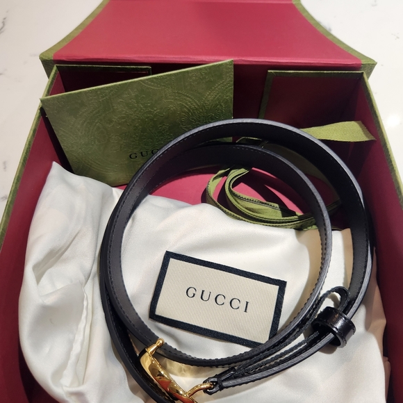 Gucci Leather Belt with Double G Buckle - Picture 9 of 11